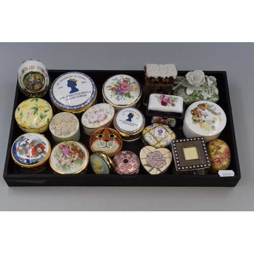 524 - Mixed tray of Trinket Boxes