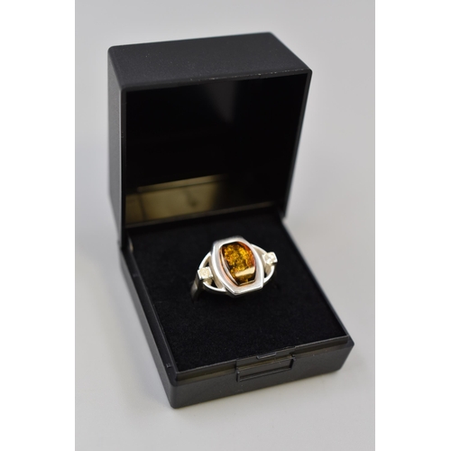 76 - Silver 925 Ring with Large Amber Stone (Size R). Complete in Presentation Box