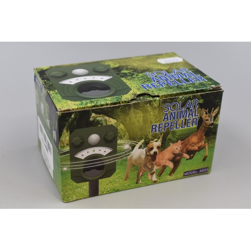 469 - Brand New Solar Powered Garden Animal Repeller, Help Stop Those pesky animals squatting on your Gard... 