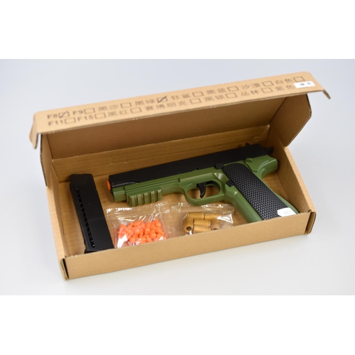 472 - New Unused BB Gun with Cartridge and Pellets