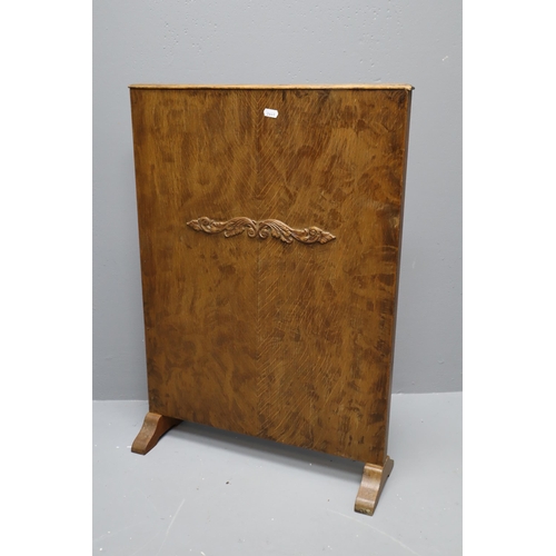 691 - An Art Deco Style Wooden Fire Guard, Approx 28.5