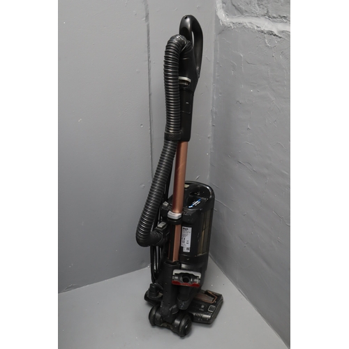 719 - Shark Powered Lift Away Vacuum Cleaner (Powers On When Tested, Needs Flex)