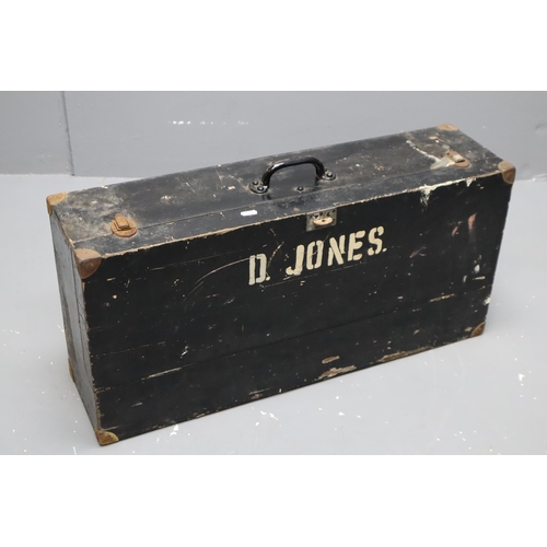 738 - A Vintage Wooden Toolbox 'D. Jones' With a Selection of Vintage Tools (Files, Spirit Level, Spanner ... 