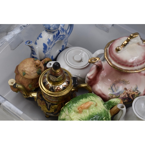 873 - Quality Mixed Lot of collectable Ceramic Teapots