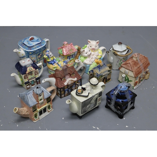 874 - Quality Mixed Lot of collectable Ceramic Teapots .