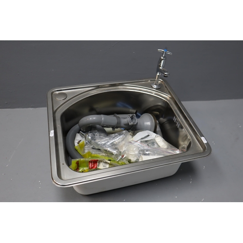 880 - Large Sink with Plumbing Accessories (20” x 17” x 9”)