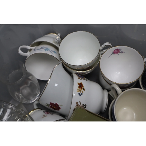 885 - Nice Quality mixed Lot of Ceramic and Glassware items to include Vintage Cups, Glass vases, Boxed Te... 