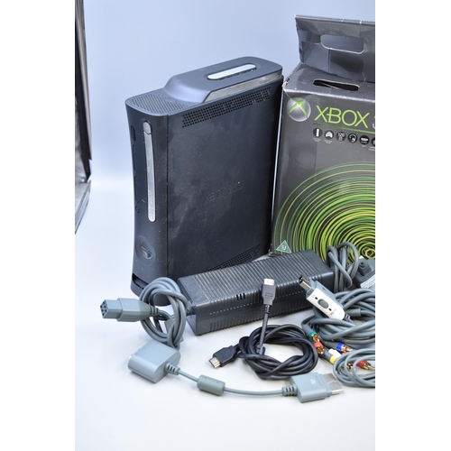 543 - XBOX 360 Console with Cables (Powers on)