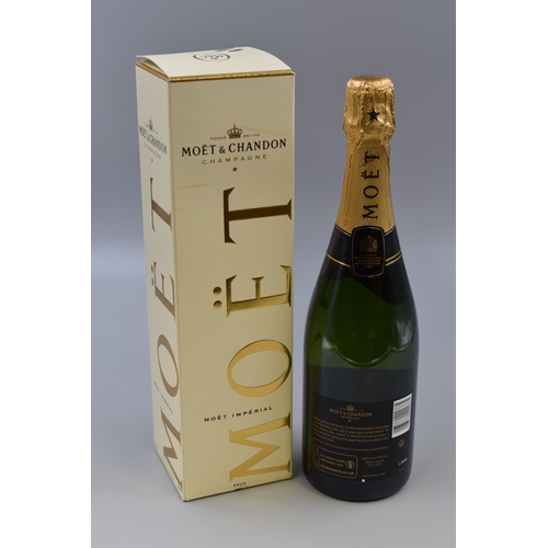 473 - A Sealed Boxed Moet & Chandon Imperial Champagne, 750ml