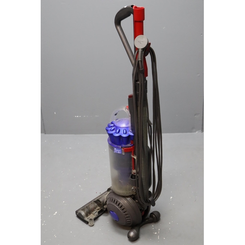 661 - Dyson Light Ball Multi-Floor Vacuum Cleaner (Powers On When Tested/ As Found)