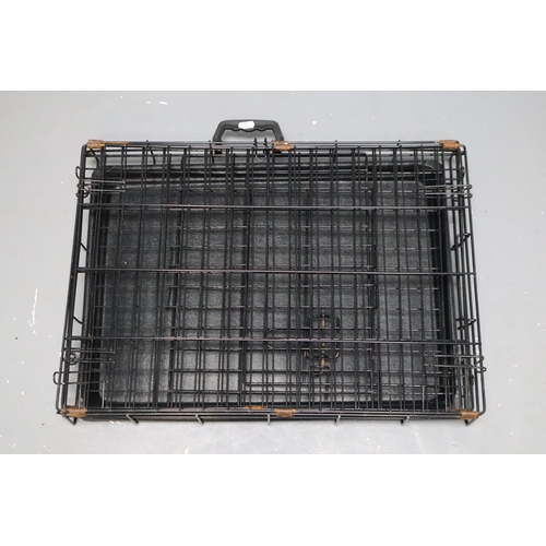 686 - Metal Folable Pet Enclosure/Transporter complete with Plastic Base Tray approx 24