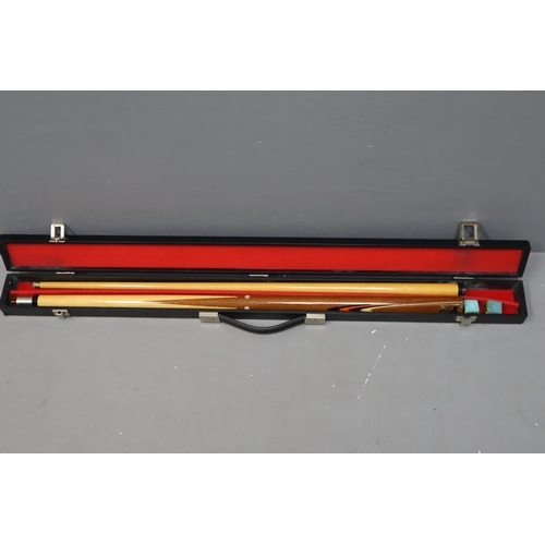 630 - Winmau two Piece Snooker Cue Complete withn Case