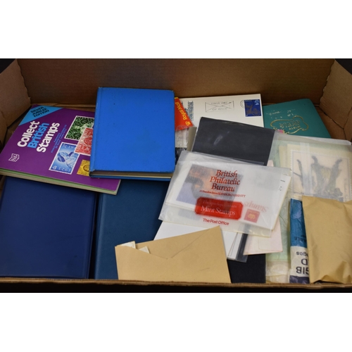 819 - Selection of Stamp Albums, Books, Leaves, Mounts and More