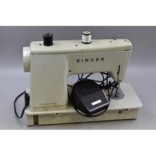 793 - Vintage Singer 449 Sewing Machine complete with Power/Pedal Lead and Instruction manual Base Unit on... 