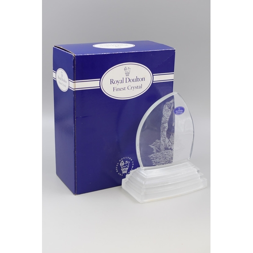 264 - Boxed Royal Doulton Crystal Golf Tropy Ornament (8” x 6” x 3”)