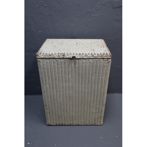 541 - Lloyd Loom Style Rattan Laundry Basket