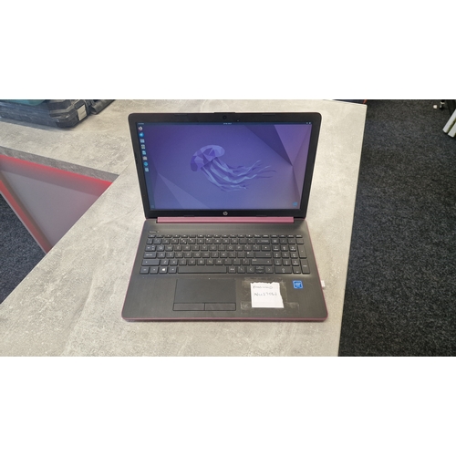 195 - HP Laptop . Intel Celeron N4000 cpu 1.10 ghz x 2 I Terrabyte Hard Drive 64 Bit . Working as it shoul... 