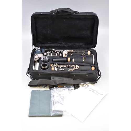 449 - Brand New Unused Vangoa Clarinet in Storage case with Instructions seems to be complete