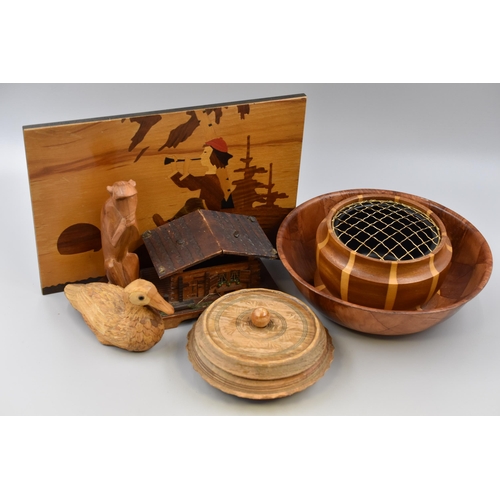 696 - A Selection of Wooden Items To Include Large Bowl, Carved Monkey, Pipe Player Art Piece, And More