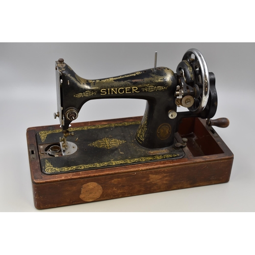 756 - Vintage Singer manual sewing machine, no lid