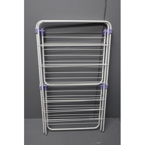 608 - Metal Folding Clothes Airer