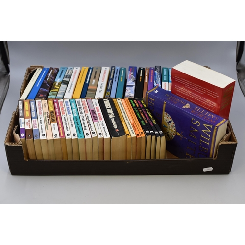 786 - A Large Selection of Fiction Books To Include Mostly Hammond Innes. Also Includes Wilbur Smith, Alis... 