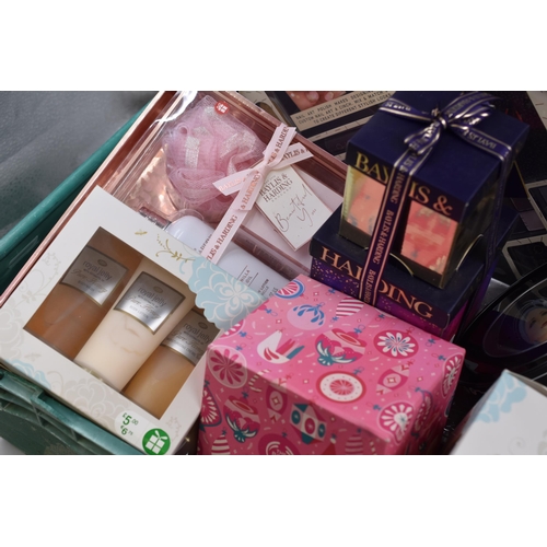 796 - Large Collection of Ladies Pamper Items to Include 'Baylis & Harding', Botanical Bath Collection... 