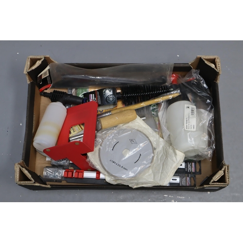 797 - Mixed Lot of New Items to include Diamond Cutting Disc, Spray Bottle, Flooring Trowel, Spoke Brush a... 