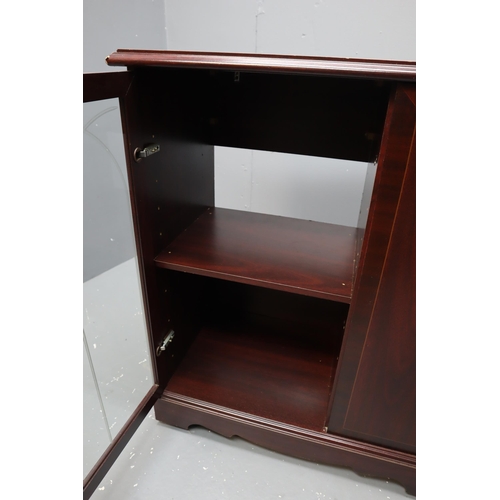 559 - Display Cabinet with Glass Cupboard and Side Storage Shelves, on Castors (39