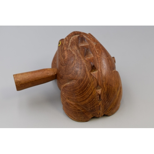 371 - A Vintage Carved Wooden Frog Guiro Percussion Instrument