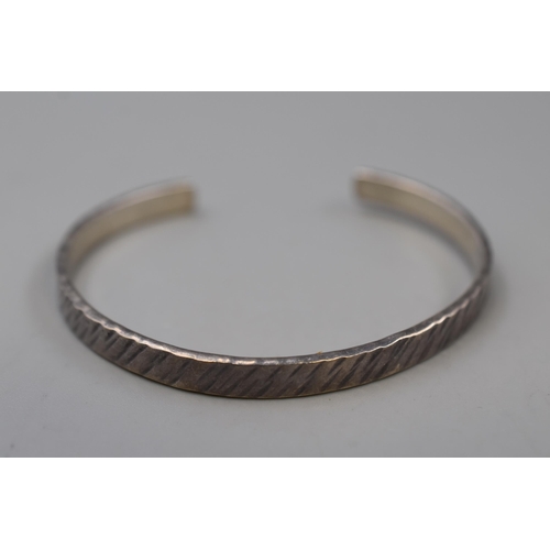 105 - Silver 925 Bracelet Complete with Presentation Box