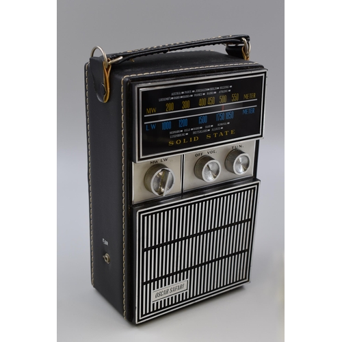 464 - A Boxed Oscar Safari 1601 Solid State Long and Medium Wave Radio, Powers on When Tested