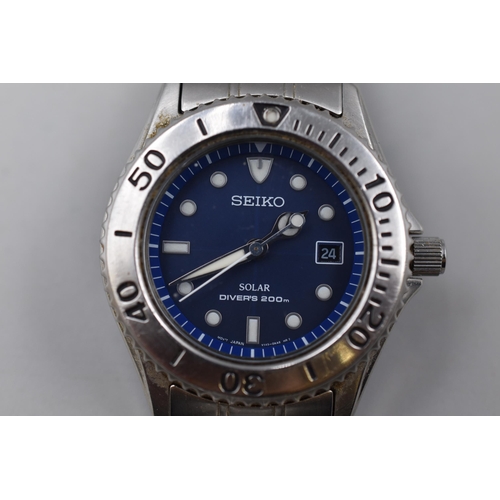 129 - Seiko Solar Divers 200m Date Watch (Working)