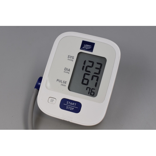 441 - Boots Blood Pressure Monitor working when tested