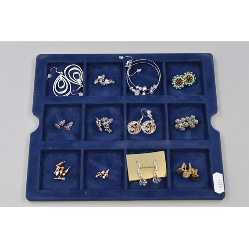 164 - Mixed Selection of Mainly New Paired Earrings. Includes Various Designs, Bunch of Grapes, Flower Des... 