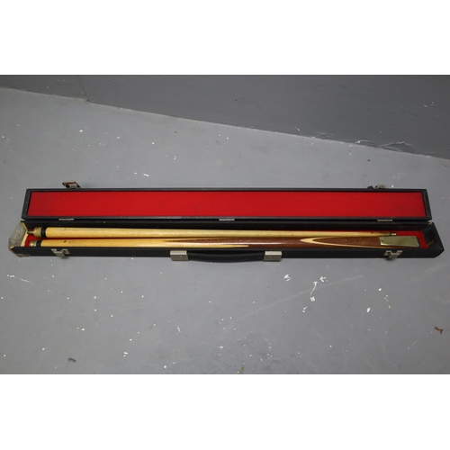 635 - Two Piece Snooker Cue in Carry Case (Case a/f)