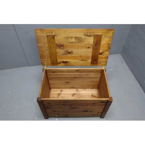 671 - Pine Bedding/ Toy Box approx 27