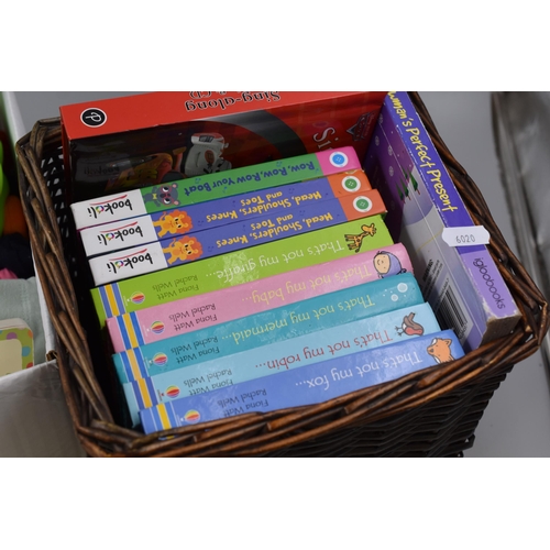 795 - Mixed Lot to include Usborne Baby Books and Baby Toys