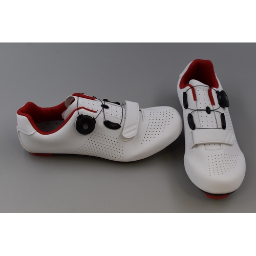 708 - A Pair of New Upon Hiking Cycling Shoes, Size 6.5. RRP £50