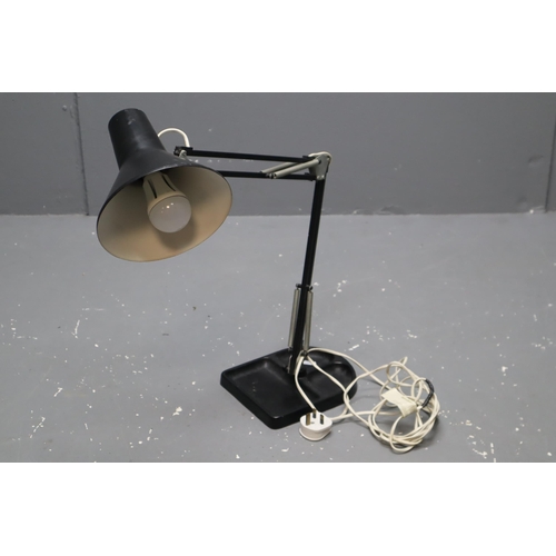 325 - Angle poise desk lamp with cast iron base in black 32