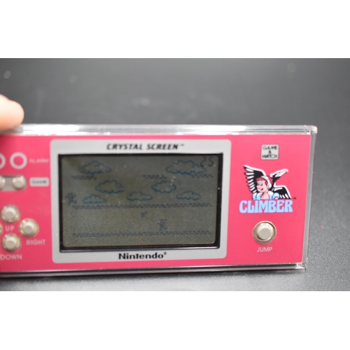 184 - Climber Crystal Screen Nintendo Game & Watch (DR-802) - in very good condition Boxed with manual... 