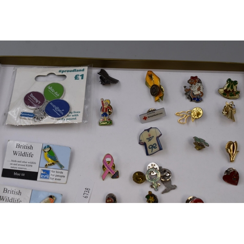 203 - A Selection of Collectable Pin Badges