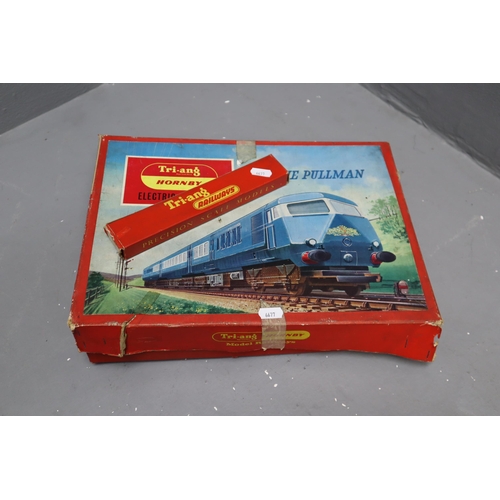 537 - A Boxed Hornby 00 Gauge 'The Blue Pullman' Train Set, With 47606 Engine, And Bogie Well Wagon