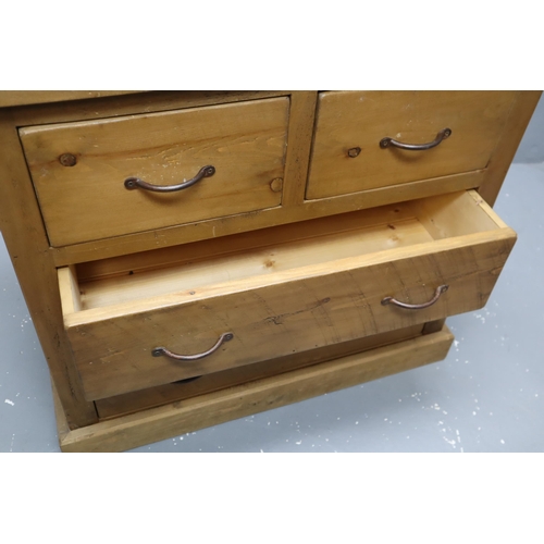 566 - Heavy Pine Chest of 4 Drawers (9cm x 45cm x 84cm)