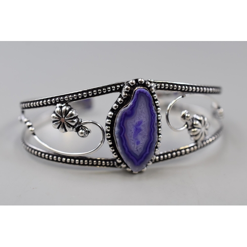 69 - A Purple Druzy Slice Centered 925. Silver Bangle, With Presentation Box