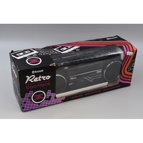 534 - Boxed as new Bluetooth Retro Tape Cassette Player Boombox complete with power lead powers on when te... 