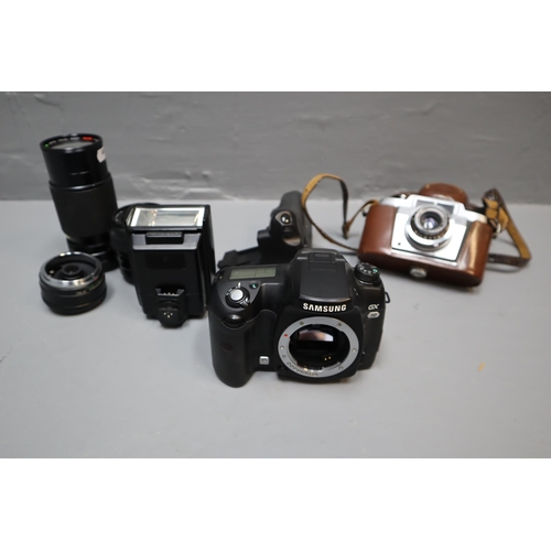 576 - Collection of Vintage Cameras and Lenses including Samsung, Agfa, Minolta and More