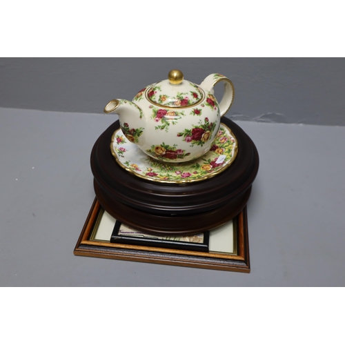 581 - A Mixed Selection To Include Old Country Roses Teapot and Collectable Plate, Three Collectable Plate... 