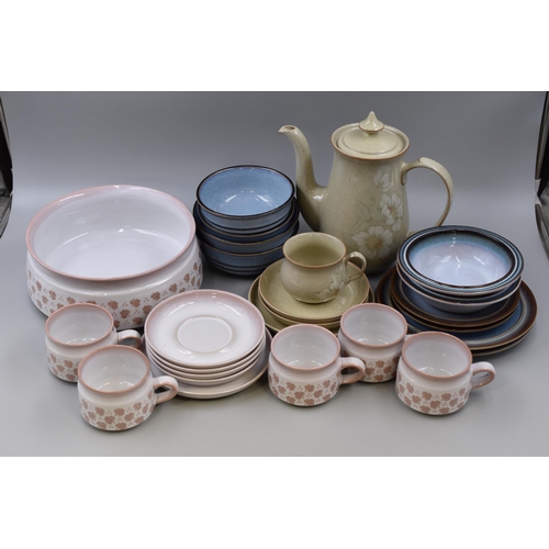 586 - Thirty One Pieces of Denby In Three Patterns (Corfu, Falling Leaves, And Daybreak). Daybreak - Coffe... 