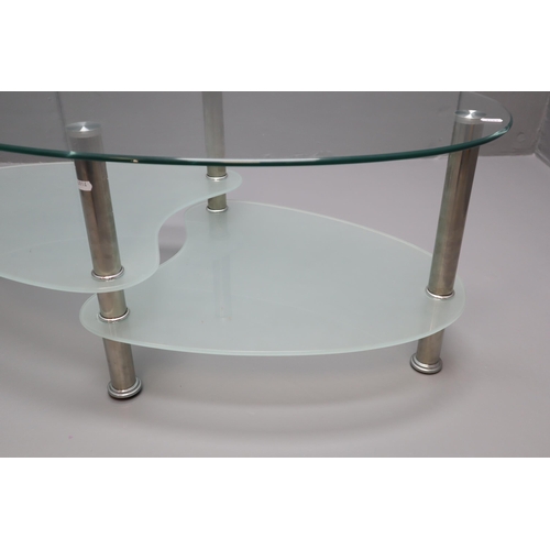 589 - Contemporary Glass Coffee Table (39